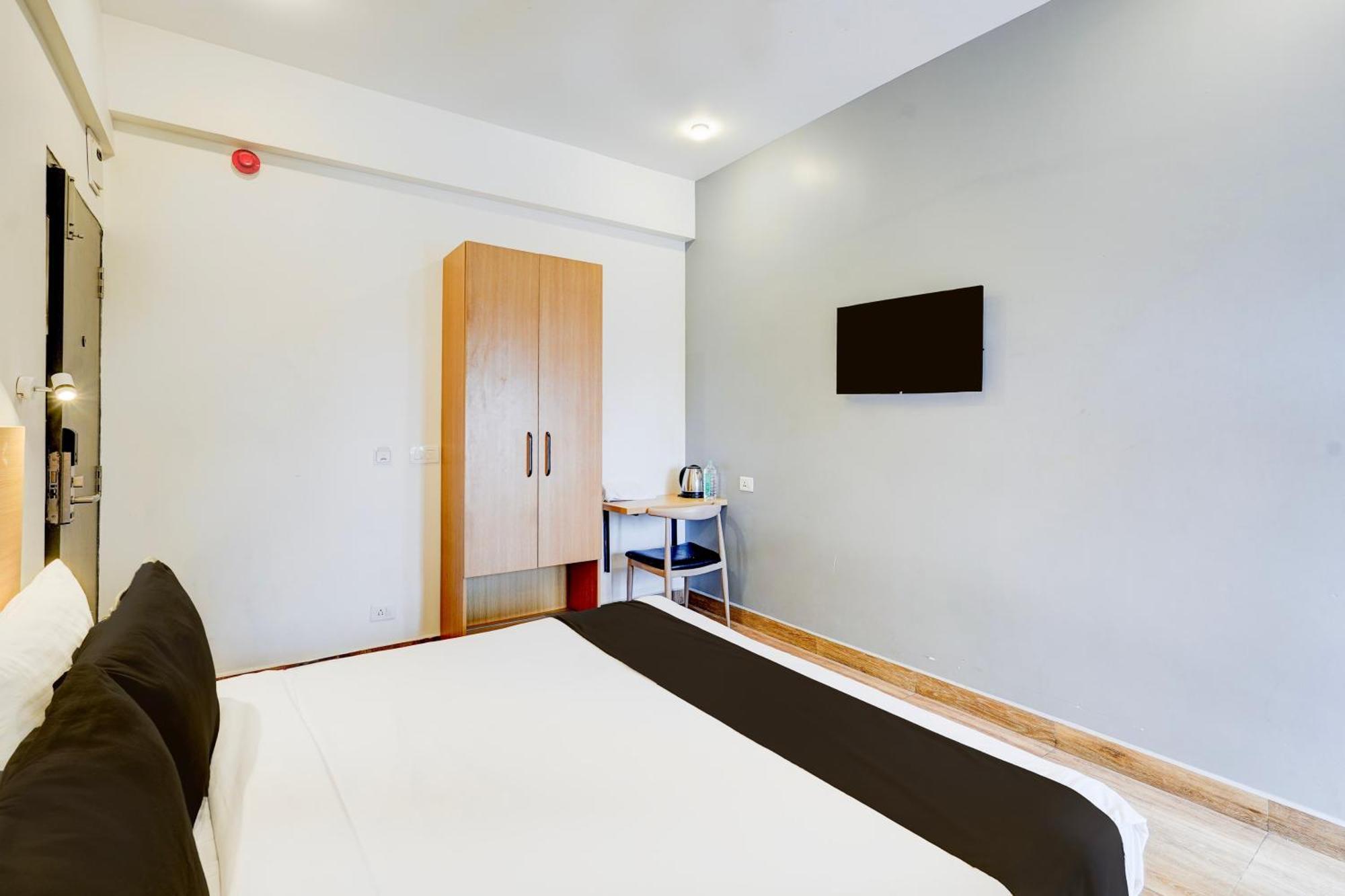 Super Townhouse Tirupati Hotel Exterior foto