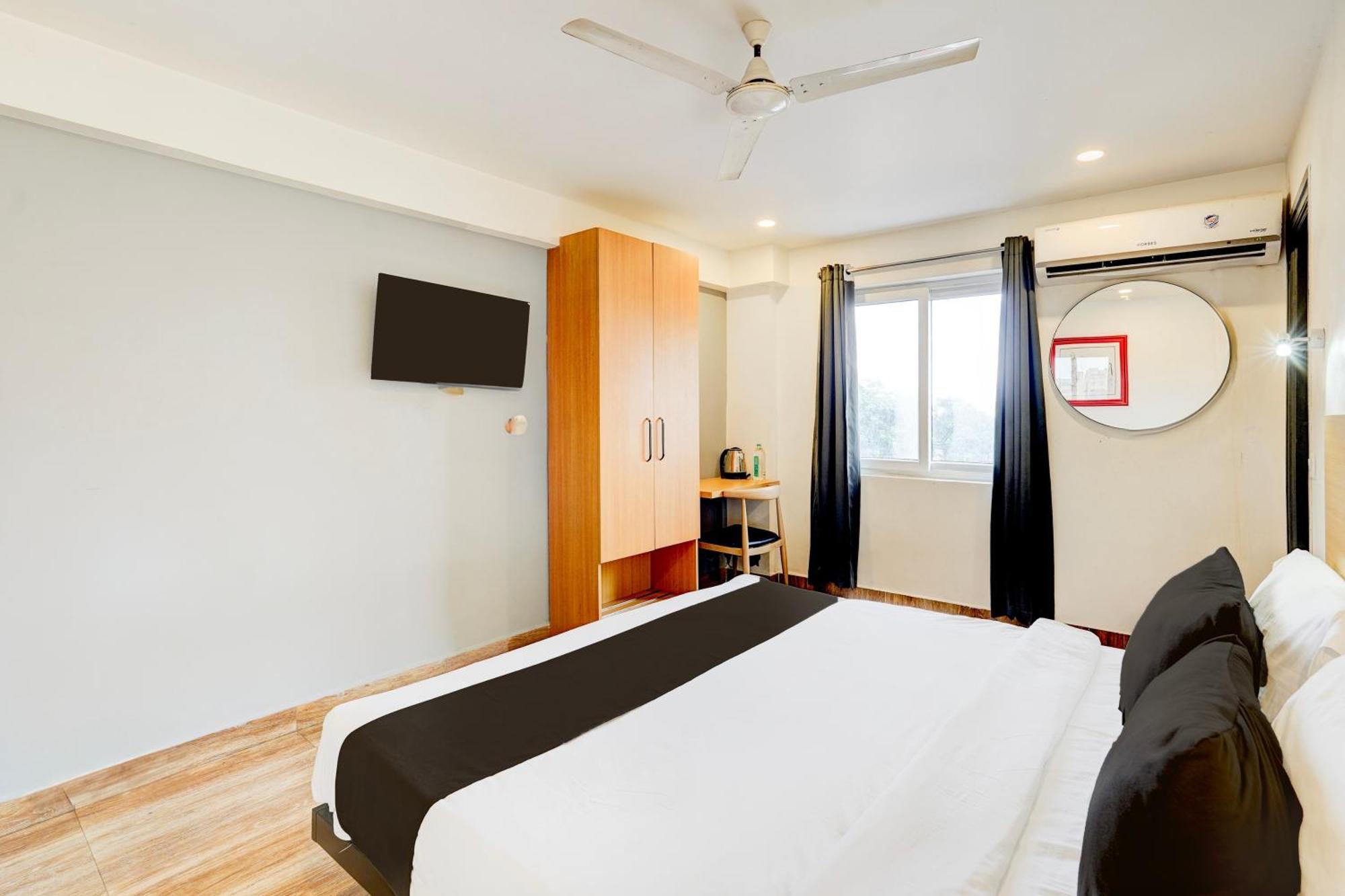 Super Townhouse Tirupati Hotel Exterior foto