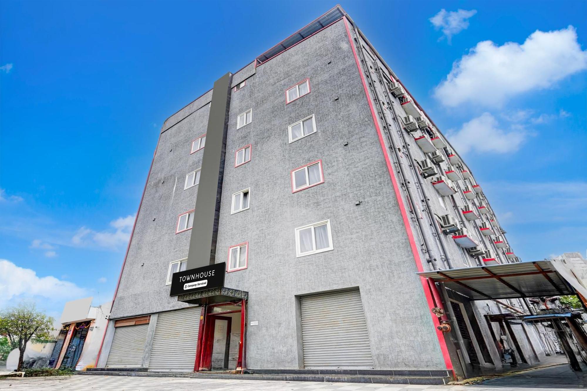 Super Townhouse Tirupati Hotel Exterior foto